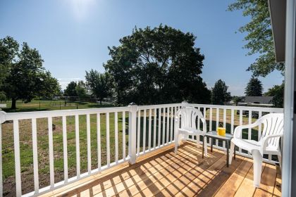DEER PARK: CHARMING & UPDATED HOME - PRICE CHANGED!