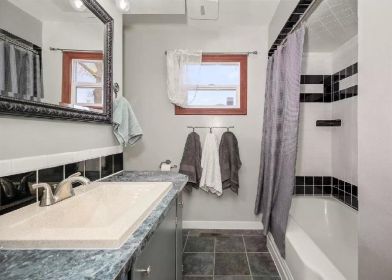 CHARMING RANCH STYLE HOME