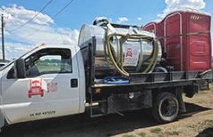RV TANK PUMP OUT SERVICE. FAST, CLEAN & HASSLE FREE!