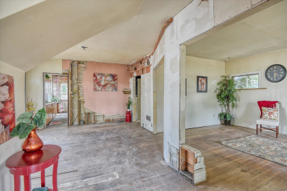 CALLING ALL WEEKEND WARRIORS! EMERSON-GARFIELD FIXER UPPER