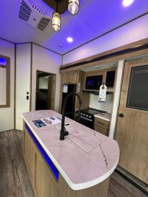 2023 FOREST RIVER CHEROKEE ARCTIC WOLF 3910 SUITE