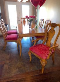 BEAUTIFUL OAK FURNITURE SET