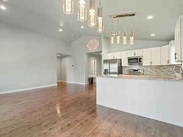 OPEN HOUSE SUNDAY OCTOBER 12, 12PM - 2PM