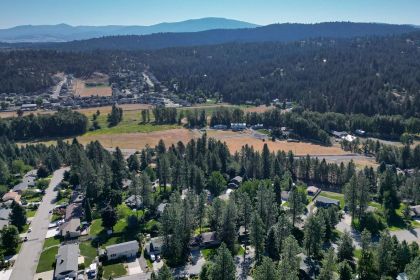 SPACIOUS HOME IN DESIRABLE PONDEROSA NEIGHBORHOOD