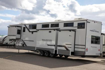 THIS LOFT TRAVEL TRAILER WITH 5 SLIDES  