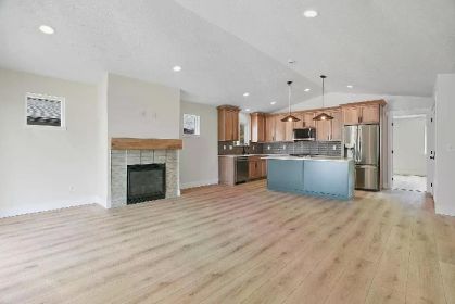 OPEN HOUSE SATURDAY OCTOBER 25, 1PM-4PM 