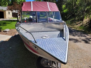 1990 17’ EXCELCRAFT WELDED ALUMINUM BOAT