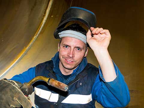 BECOME AN INDUSTRIAL WELDER IN AS LITTLE AS 5-10 WEEKS
