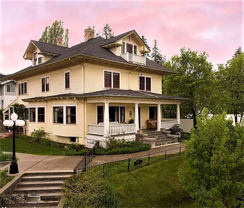 $740,400 ST. MARIES BEAUTIFUL TURN-OF-THE-CENTURY HOME $740,400 ST. MARIES BEAUTIFUL TURN-OF-THE-CENTURY HOME