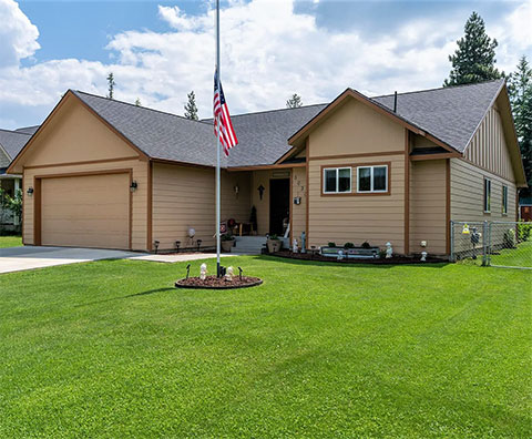 SPIRIT LAKE, IDAHO: SINGLE LEVEL RANCHER - NOW $724,900 SPIRIT LAKE, IDAHO: SINGLE LEVEL RANCHER - NOW $724,900