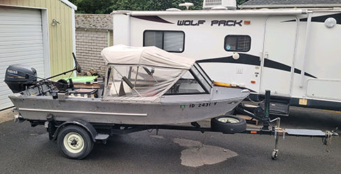 HEWESCRAFT RIVER RUNNER FISHING BOAT