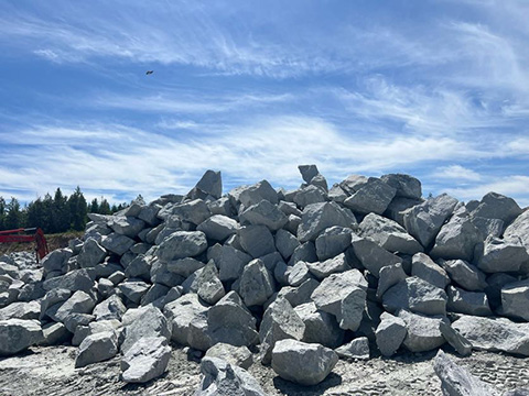 GRANITE LANDSCAPE BOULDERS, 1-6 FEET!
