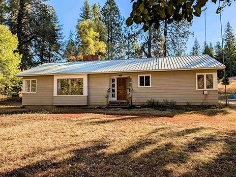 ATTENTION RENOVATORS & BARGAIN HUNTERS!