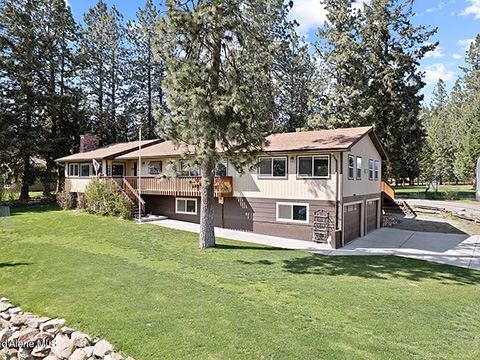 BEAUTIFULLY UPDATED 5 BED & 3 BATH HOME