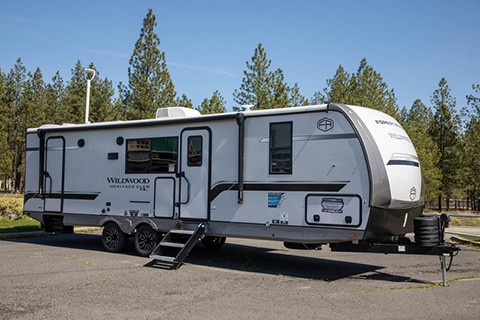 2025 FOREST RIVER BUNKHOUSE HYPER-LYTE AT ONLY 6898 LBS
