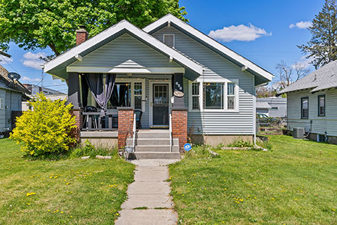 NESTLED IN VIBRANT GARLAND DISTRICT 