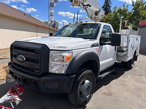 2013 FORD F-450 BUCKET BOOM TRUCK 