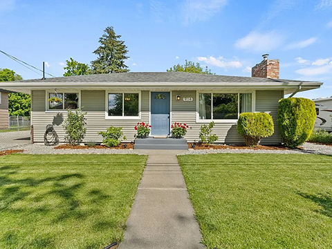 BEAUTIFULLY UPDATED SPOKANE VALLEY HOME