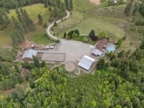 20 ACRES, 6 BED, 3 BATH HOME IN NEWMAN LAKE 
