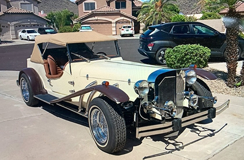 CLASSIC CAR ENTHUSIASTS 