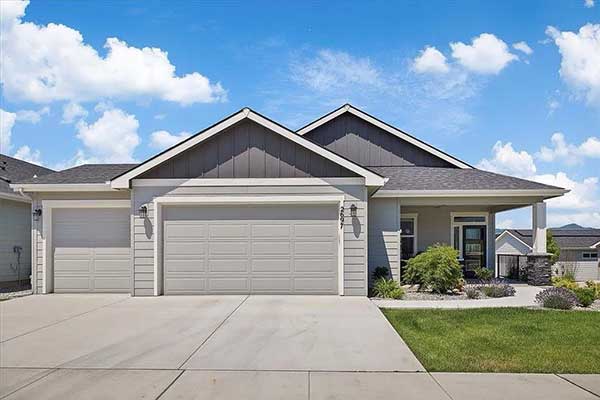 TRUTINA 55+ COMMUNITY A TURNKEY DREAM HOME