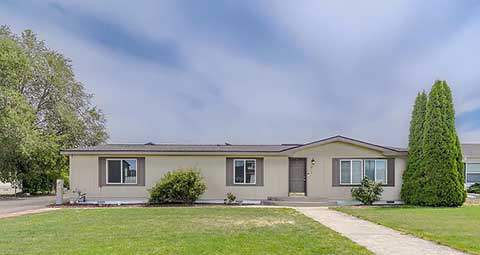 BEAUTIFUL SPOKANE VALLEY HOME UNDER $400,000