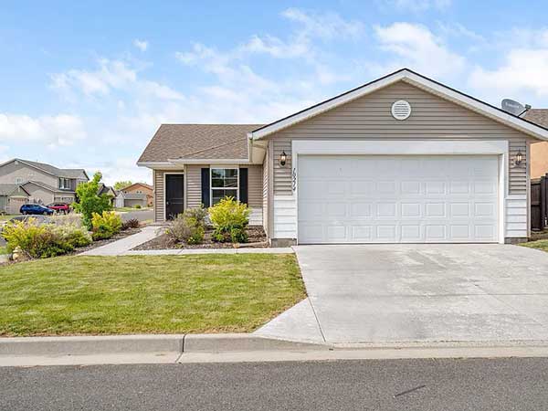 OPEN HOUSE SATURDAY, AUGUST 30, 11AM-1PM