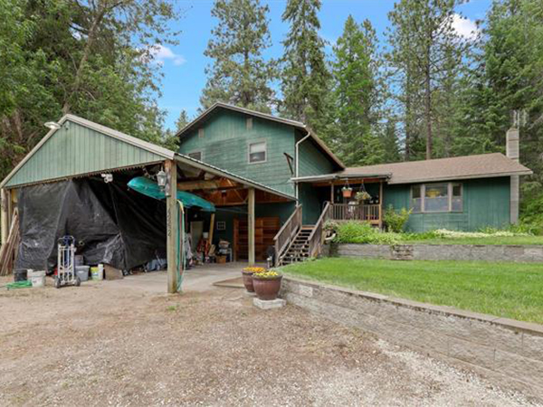 COMFORTABLE HOME ON 22 ACRES, CLOSE TO LOON LAKE
