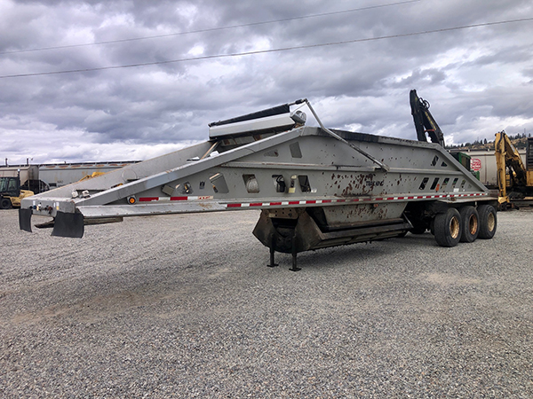 1996 TRAIL KING 43' TRI-AXLE WINDROW BELLY DUMP
