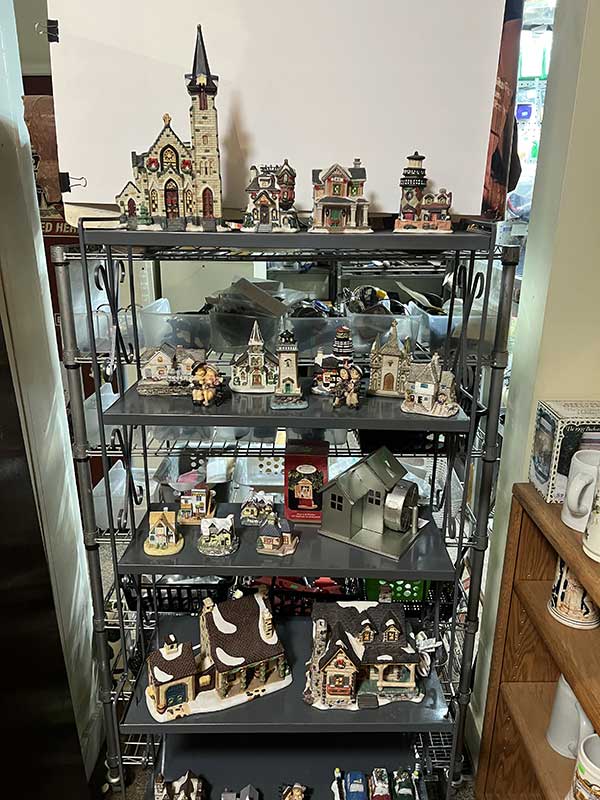 SELECTION OF HOLIDAY VILLAGES AVAILABLE AT THE TROVE