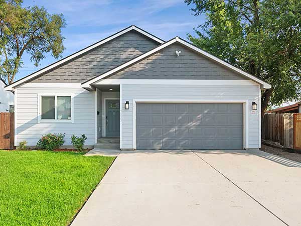 OPEN HOUSE SUNDAY OCTOBER 12, 12PM - 2PM