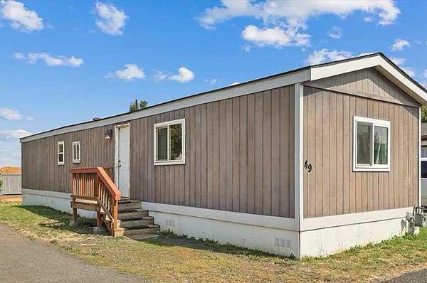 AFFORDABLE LIVING! 