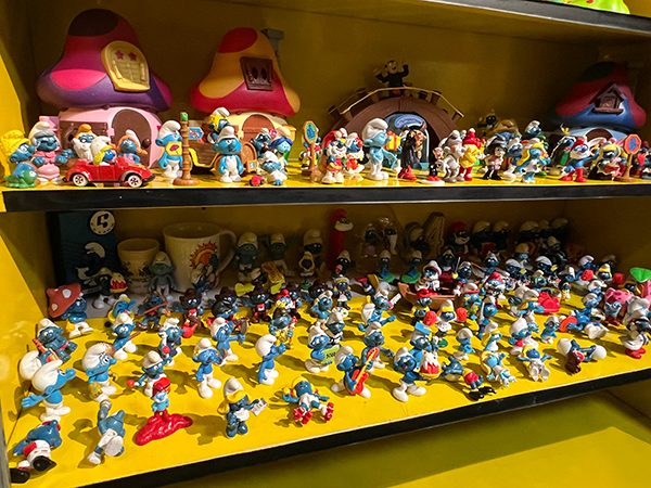 LARGE SMURF COLLECTION AVAILABLE AT THE TROVE