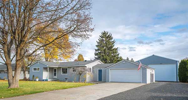 CHARMING RANCH STYLE HOME
