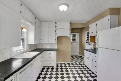 OPEN HOUSE SATURDAY JULY 19 9AM-11AM