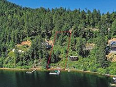 65' DEER LAKE WATERFRONT! BEAUTIFUL PINE BAY
