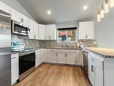 OPEN HOUSE SUNDAY OCTOBER 12, 12PM - 2PM
