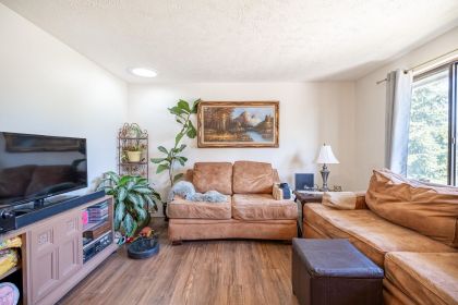 DEER PARK: CHARMING & UPDATED HOME - PRICE CHANGED!