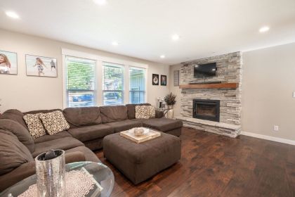SPACIOUS HOME IN DESIRABLE PONDEROSA NEIGHBORHOOD