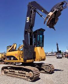 2015 CAT 320D LOG LOADER