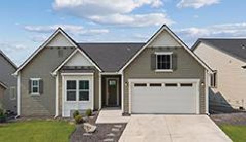 SWEEPING VIEWS, SOARING CEILINGS & MAIN FLOOR LIVING