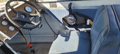 1972 18' STARCRAFT ALUMINUM HOLIDAY PLEASURE CRAFT
