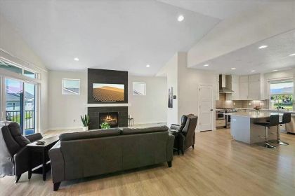 TRUTINA 55+ COMMUNITY A TURNKEY DREAM HOME