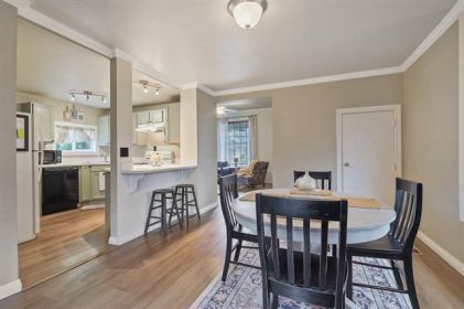 AFFORDABLE & ADORABLE! CHARMING HOME JUST MINUTES 