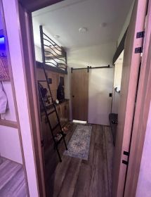 2023 FOREST RIVER CHEROKEE ARCTIC WOLF 3910 SUITE