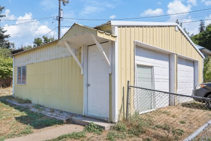 CHARMING HOME IN VALLEY, WA    $209,000   MOTIVATED SELLER!