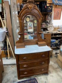 ANTIQUES FURNITURE IN LEWISTON