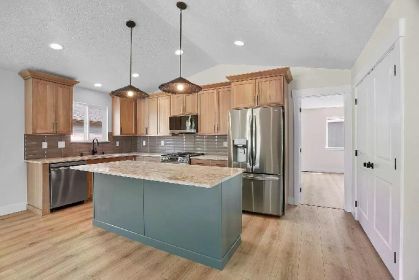 OPEN HOUSE SATURDAY OCTOBER 25, 1PM-4PM 