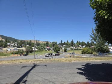 MOVE TO THE COUNTRY! ONLY 38 MILES SOUTH OF SPOKANE