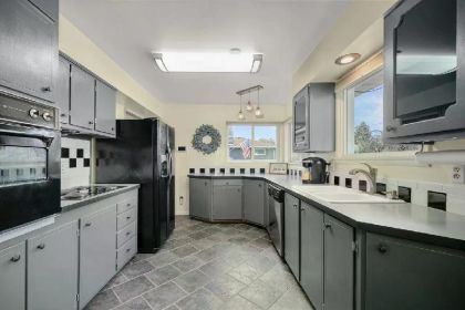 CHARMING RANCH STYLE HOME